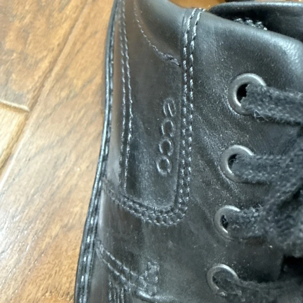 ECCO Leather Moc Oxford Men's 9 Black Comfort Dress Sneakers Lace Up Shock Point